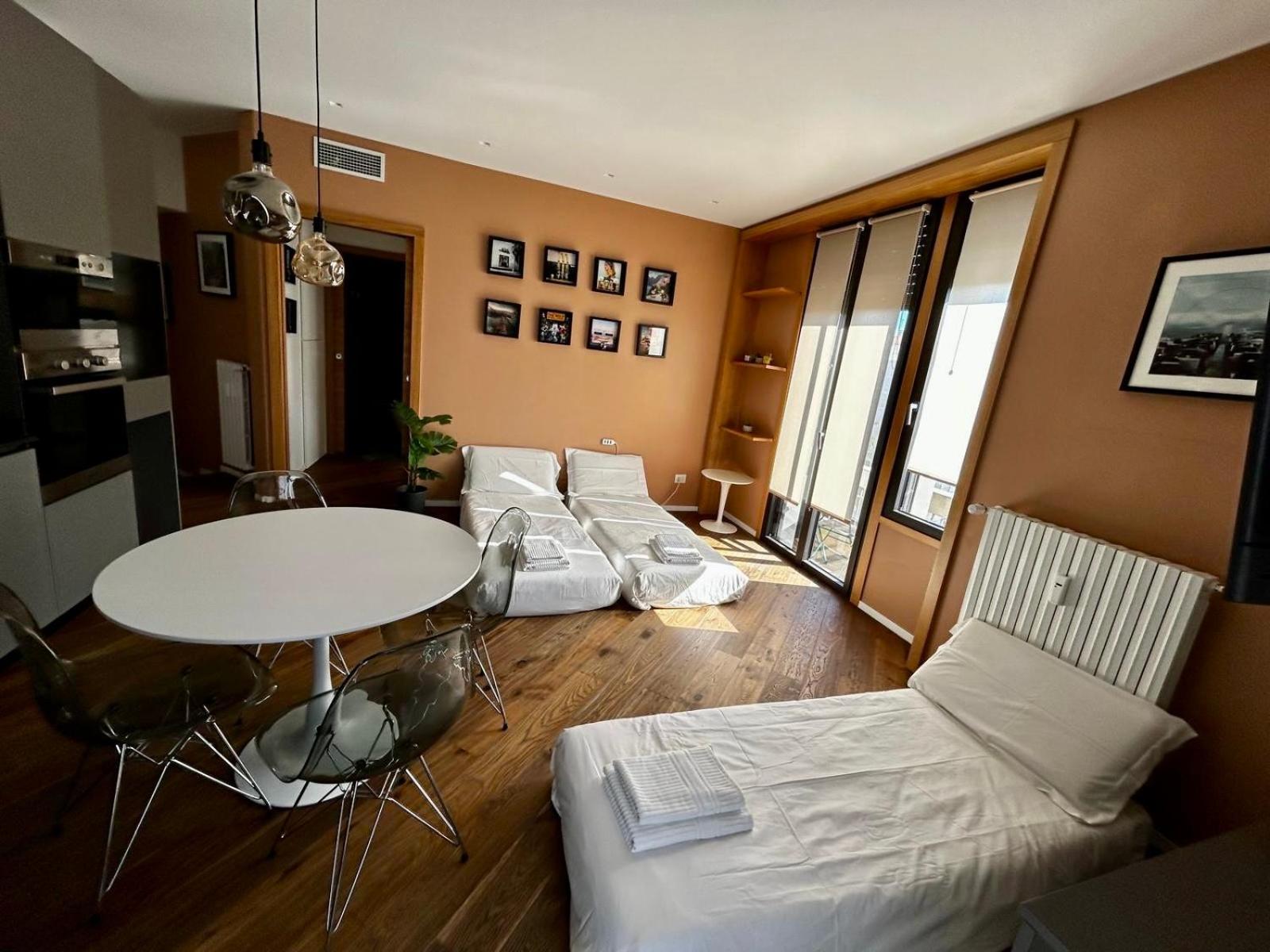 The Visionary Home - Navigli Area Milan Luaran gambar